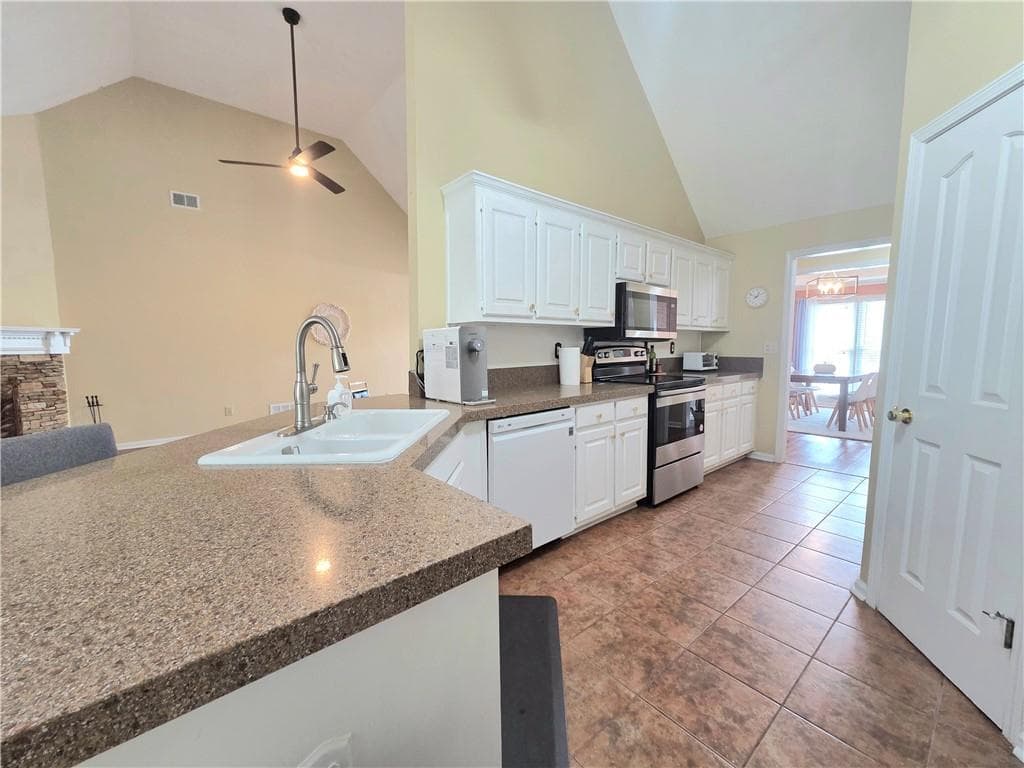3 bedroom, 3 bathroom, 2,475 sq ft single family residence for rent at 2395 Ashton Ridge Drive, Dacula, GA 30019 for $2,500 a month — photo 9