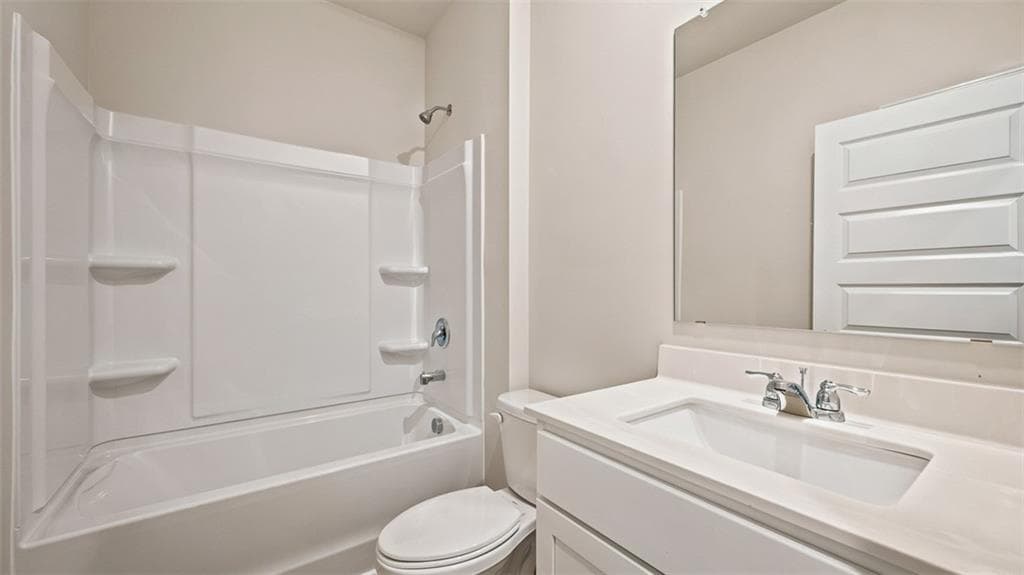 3 bedroom, 2 bathroom, 1,714 sq ft single family residence for sale at 8571 Secretariat Drive, Lithonia, GA 30058 — photo 6