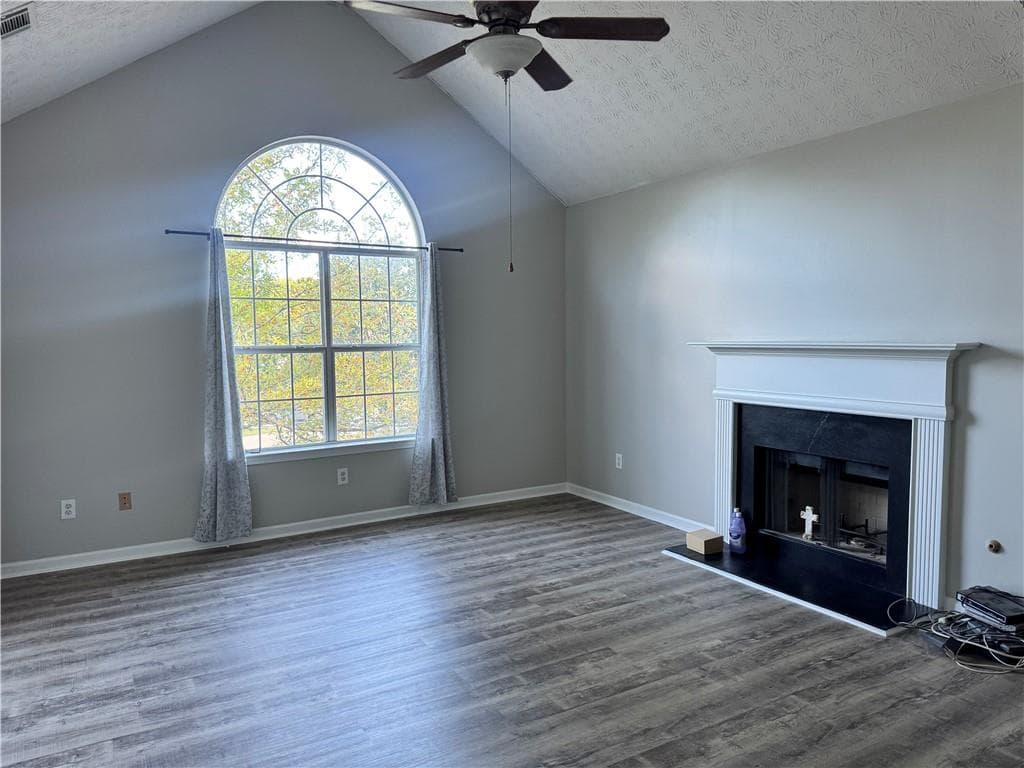 4 bedroom, 3 bathroom, 2,150 sq ft single family residence for rent at 2493 Reeves Creek Road, Jonesboro, GA 30236 for $2,000 a month — photo 6