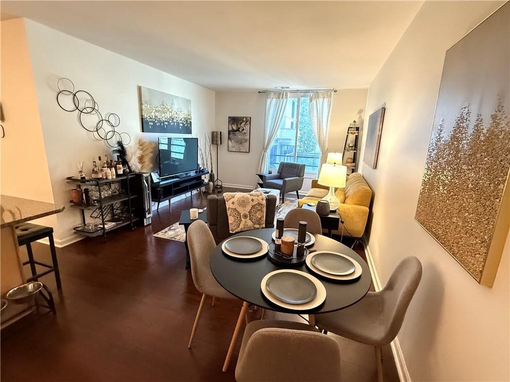 2 bedroom, 2 bathroom, 999 sq ft condominium for sale at 1421 Peachtree Street 311, Atlanta, GA 30309 — photo 7