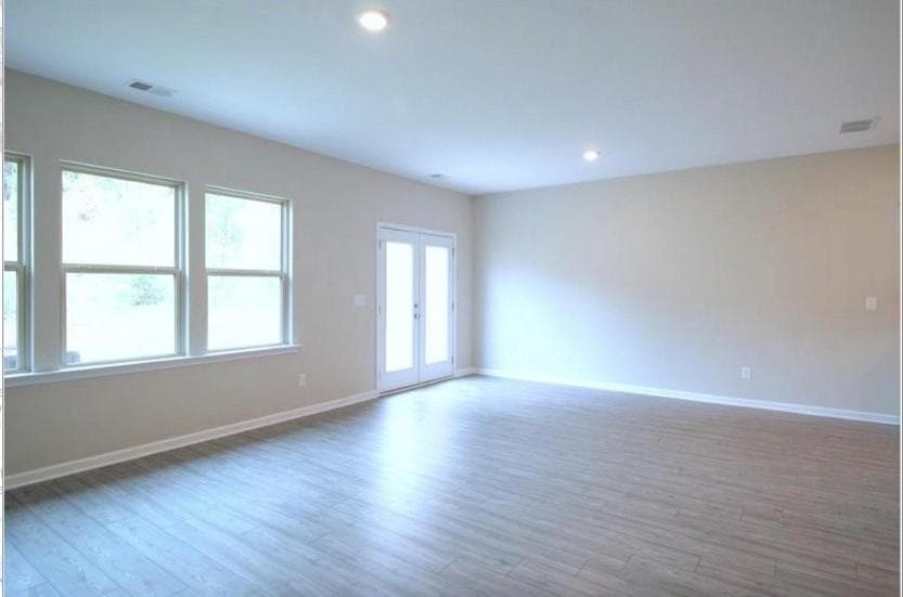 3 bedroom, 3 bathroom, 1,882 sq ft townhouse for rent at 6148 Lanier Harbor Landing, Buford, GA 30518 for $2,600 a month — photo 8