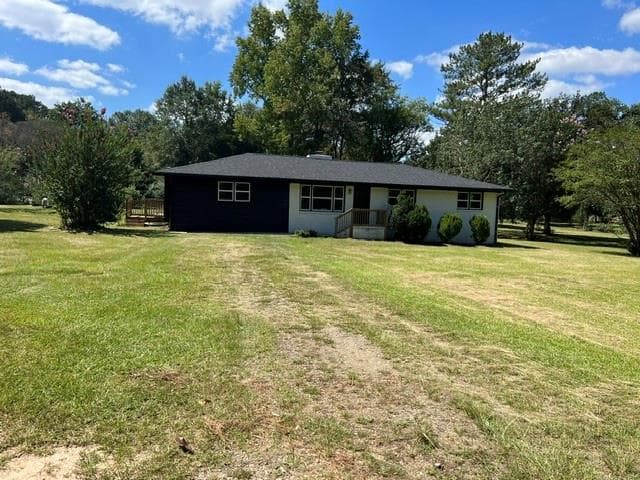 3 bedroom, 2 bathroom, 2,205 sq ft single family residence for sale at 415 Crabapple Road Road, Fayetteville, GA 30215 — photo 1 of 27