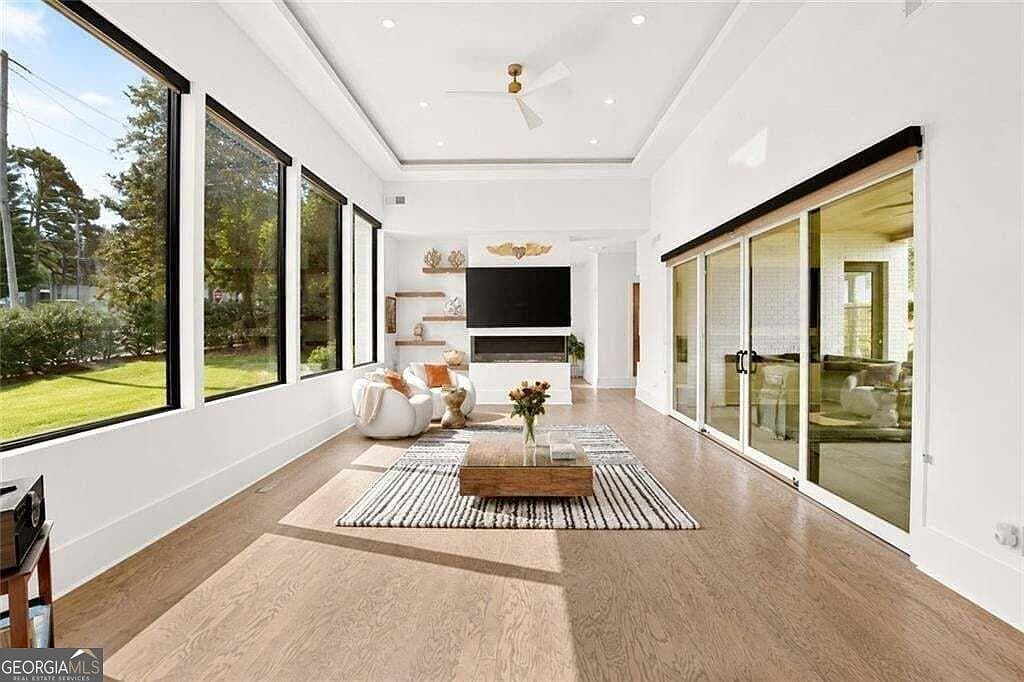 5 bedroom, 5 bathroom, 3,316 sq ft single family residence for rent at 1192 Bernadette Lane, Atlanta, GA 30329 for $6,500 a month — photo 8