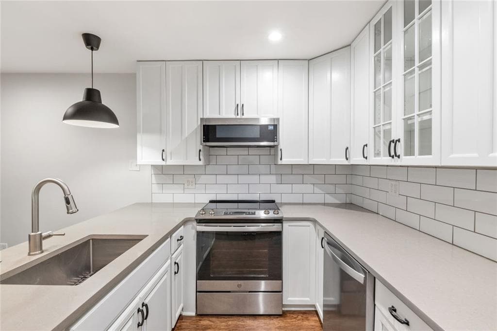 1 bedroom, 2 bathroom, 753 sq ft single family residence for rent at 91 Verlaine Place, Atlanta, GA 30327 for $1,950 a month — photo 6