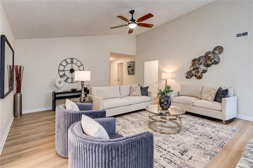 4 bedroom, 2 bathroom, 2,116 sq ft single family residence for sale at 282 Park Ridge Court, Riverdale, GA 30274 — photo 2