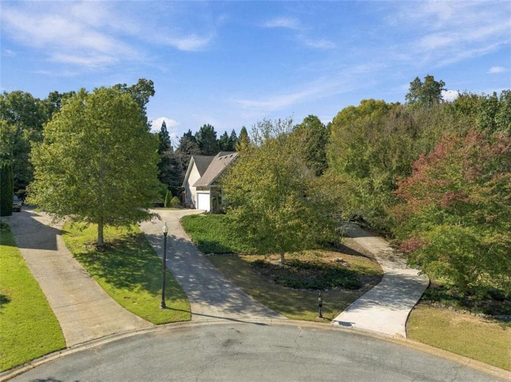 4 bedroom, 3 bathroom, 4,136 sq ft single family residence for sale at 12 Screaming Eagle Court, Adairsville, GA 30103 — photo 7
