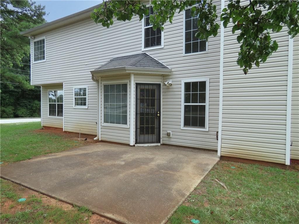 4 bedroom, 3 bathroom, 2,656 sq ft single family residence for sale at 4057 Stonington Trace, Ellenwood, GA 30294 — photo 3