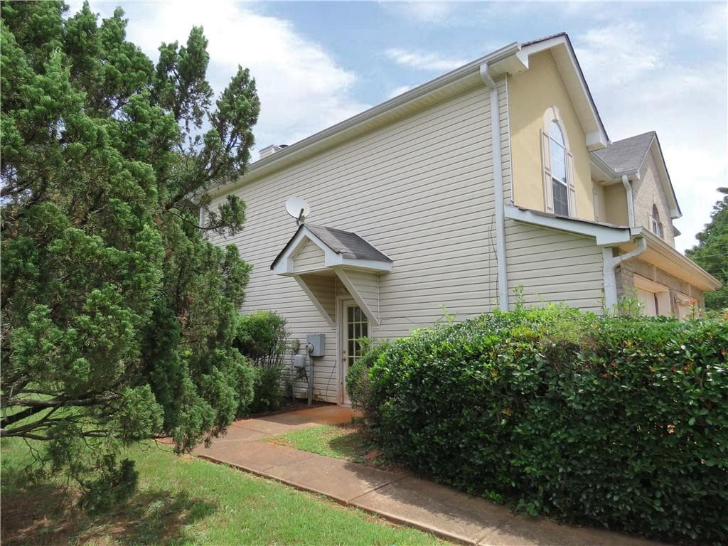 4 bedroom, 3 bathroom, 2,656 sq ft single family residence for sale at 4057 Stonington Trace, Ellenwood, GA 30294 — photo 5