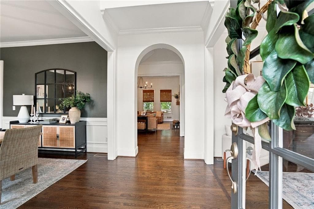 5 bedroom, 5 bathroom, 5,172 sq ft single family residence for sale at 705 Park Haven Lane, Canton, GA 30115 — photo 3