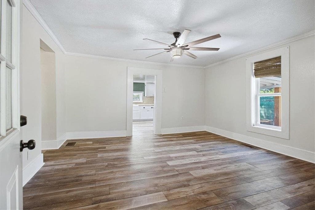 4 bedroom, 2 bathroom, 1,610 sq ft single family residence for sale at 769 Yatesville Road, Barnesville, GA 30204 — photo 4