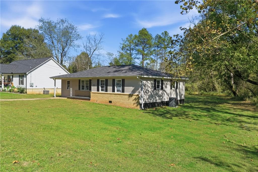 3 bedroom, 2 bathroom, 1,436 sq ft single family residence for sale at 300 Cash Town Road, Aragon, GA 30104 — photo 3