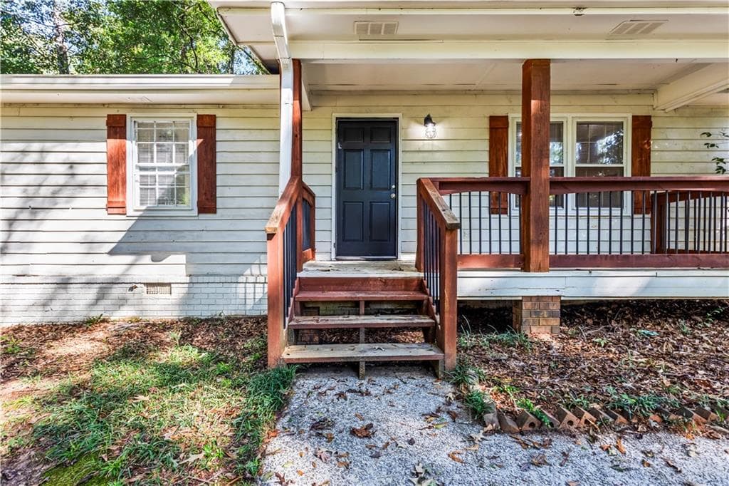 3 bedroom, 2 bathroom, 1,637 sq ft single family residence for rent at 3910 Doe Run Drive, Powder Springs, GA 30127 for $1,750 a month — photo 1 of 17