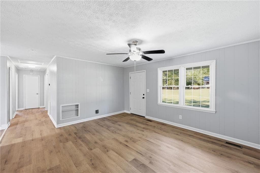 3 bedroom, 2 bathroom, 1,436 sq ft single family residence for sale at 300 Cash Town Road, Aragon, GA 30104 — photo 6