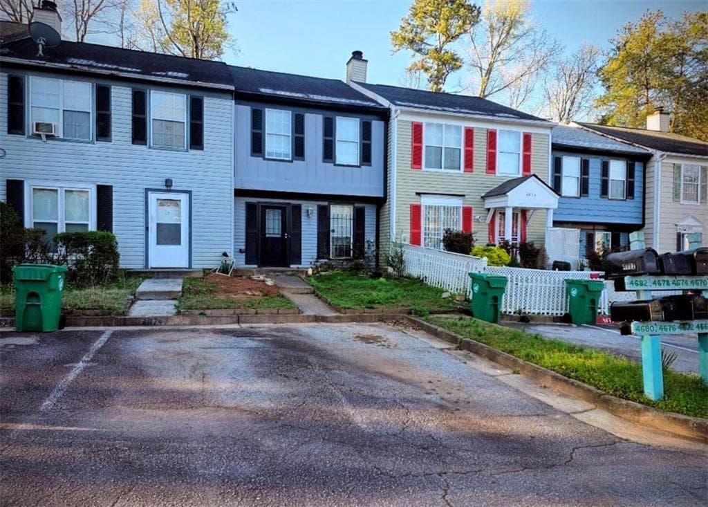 2 bedroom, 3 bathroom, 1,156 sq ft townhouse for rent at 4672 Longman Way, Stone Mountain, GA 30083 for $1,300 a month — photo 2