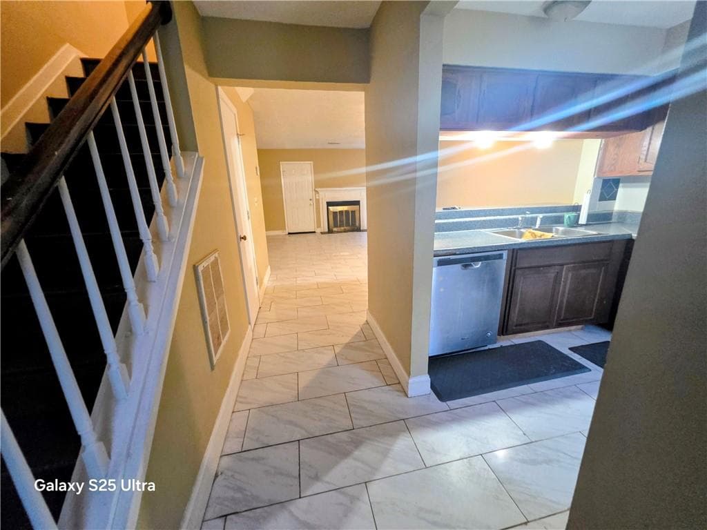 2 bedroom, 3 bathroom, 1,156 sq ft townhouse for rent at 4672 Longman Way, Stone Mountain, GA 30083 for $1,300 a month — photo 10