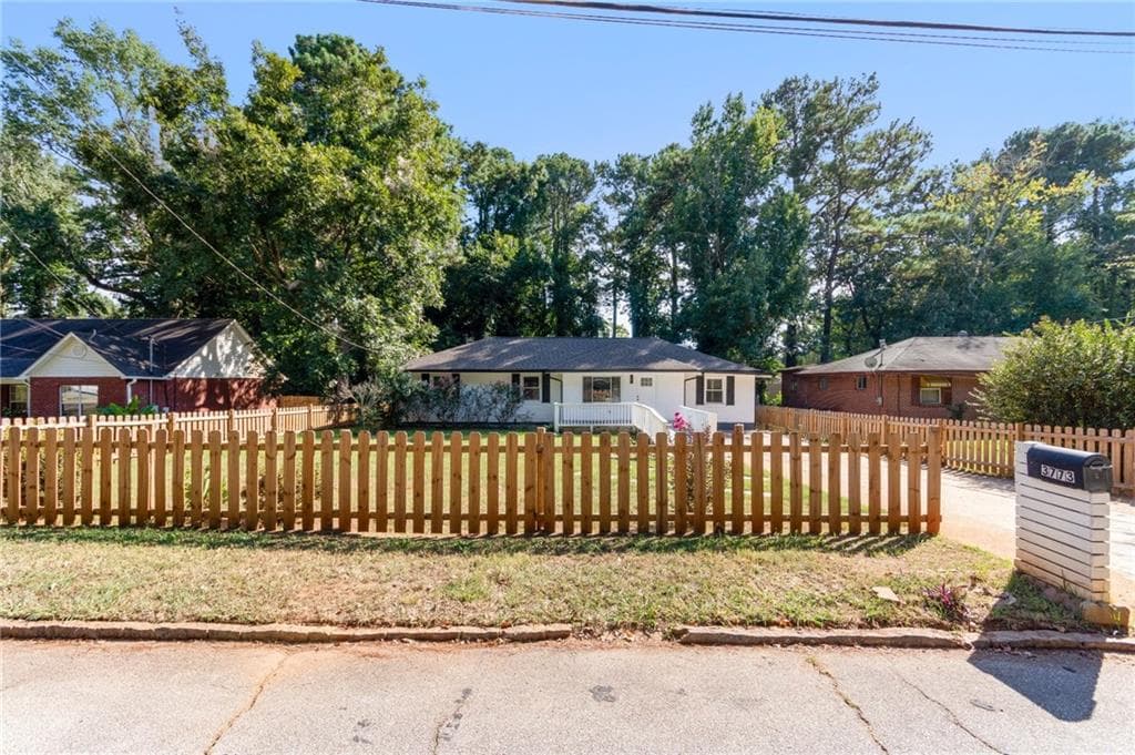 4 bedroom, 2 bathroom, 1,389 sq ft single family residence for rent at 3773 Larkspur Terrace, Decatur, GA 30032 for $2,250 a month — photo 1 of 28