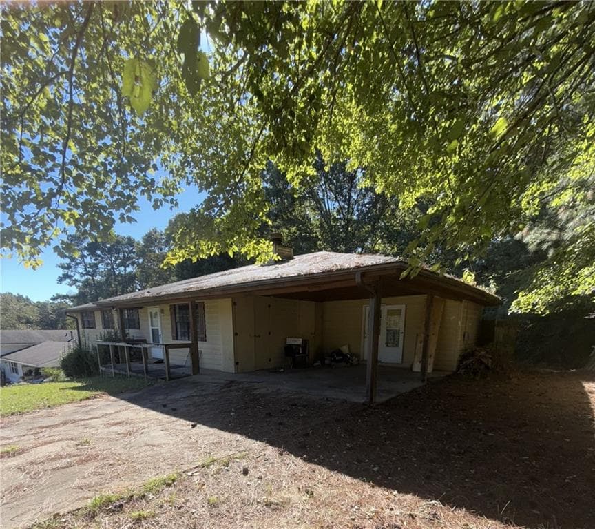 3 bedroom, 2 bathroom, 1,370 sq ft single family residence for sale at 4161 Partridge Drive, Douglasville, GA 30135 — photo 3