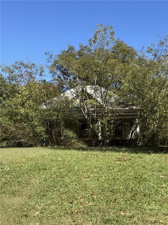 2 bedroom, 1 bathroom, 1,216 sq ft single family residence for sale at 2207 Rockmart Road, Villa Rica, GA 30180