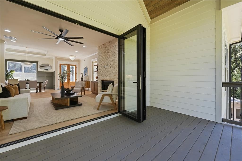 7 bedroom, 6 bathroom, 4,960 sq ft single family residence for sale at 798 Sherwood Road, Gainesville, GA 30501 — photo 9