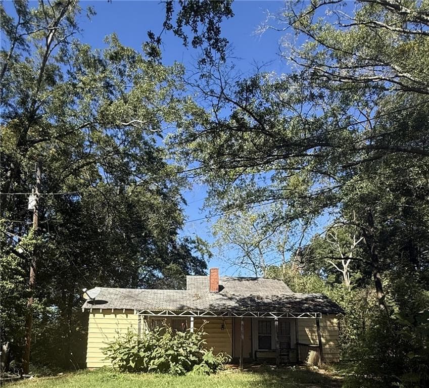 3 bedroom, 1 bathroom, 1,080 sq ft single family residence for sale at 730 Spring Street, Villa Rica, GA 30180