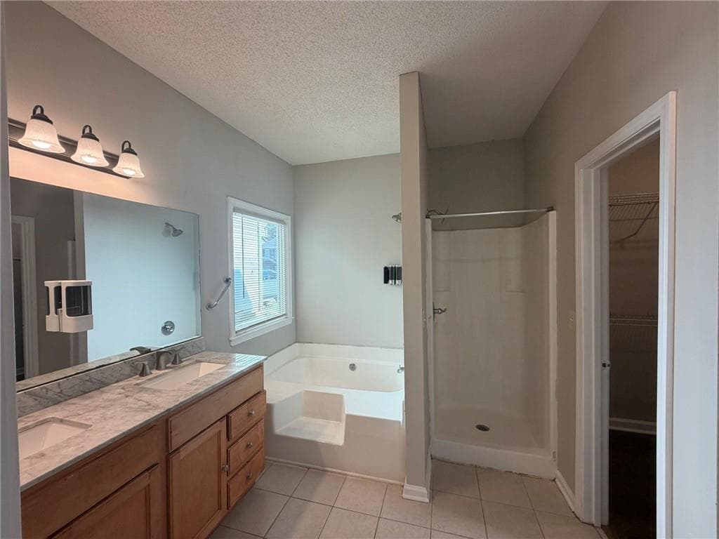 4 bedroom, 3 bathroom, 2,300 sq ft single family residence for rent at 3000 Oak Meadow Drive, Snellville, GA 30078 for $2,295 a month — photo 8