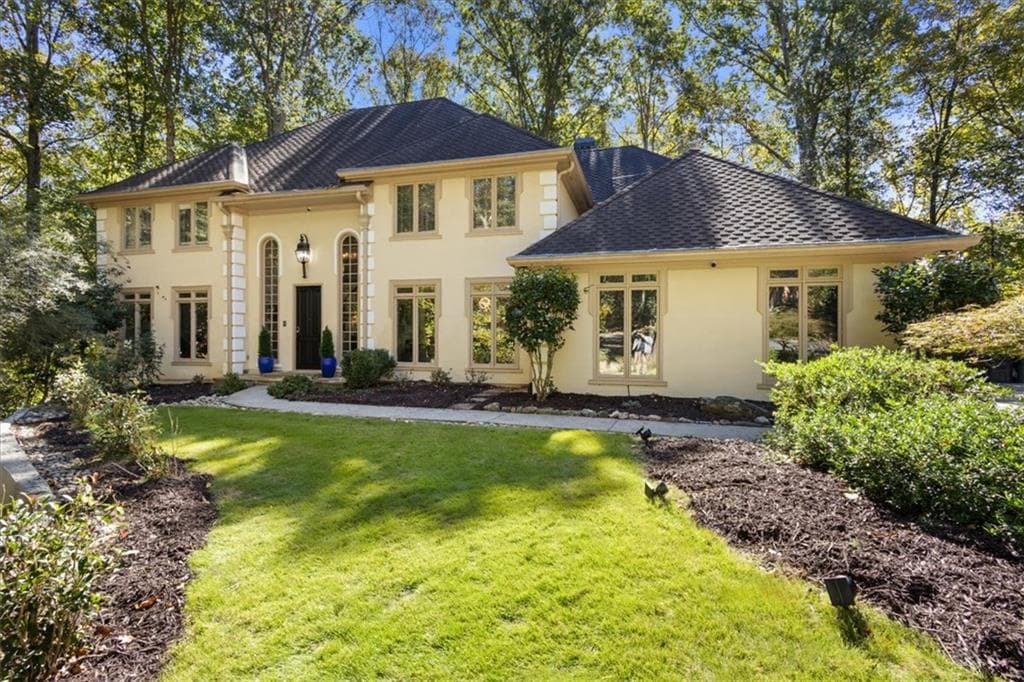 5 bedroom, 5 bathroom, 5,888 sq ft single family residence for sale at 120 Stonemist Court, Roswell, GA 30076 — photo 1 of 56
