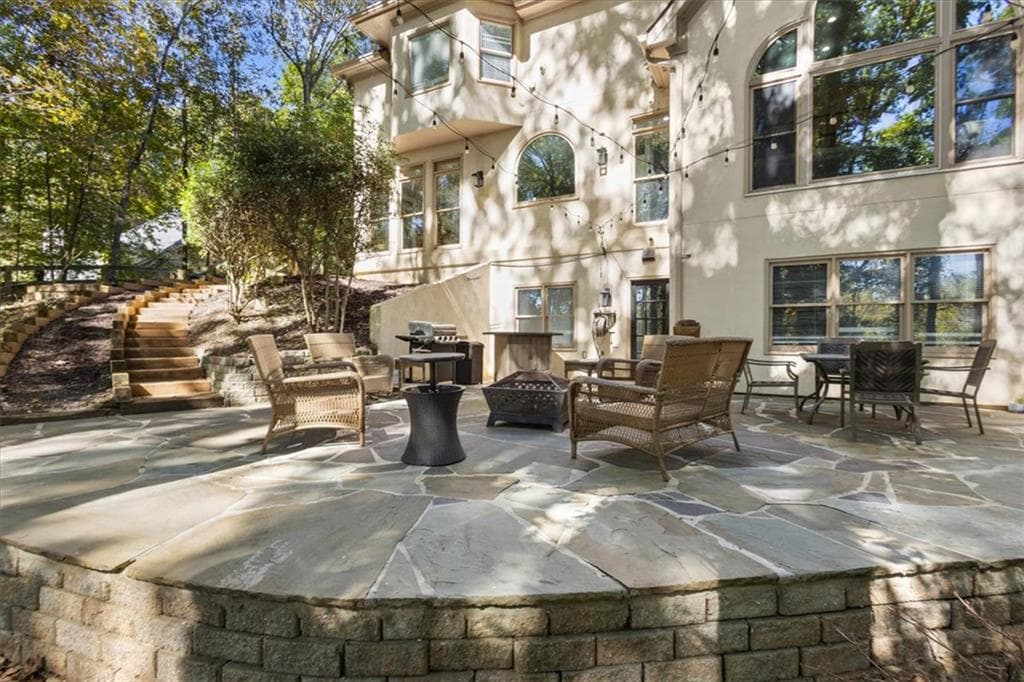 5 bedroom, 5 bathroom, 5,888 sq ft single family residence for sale at 120 Stonemist Court, Roswell, GA 30076 — photo 8