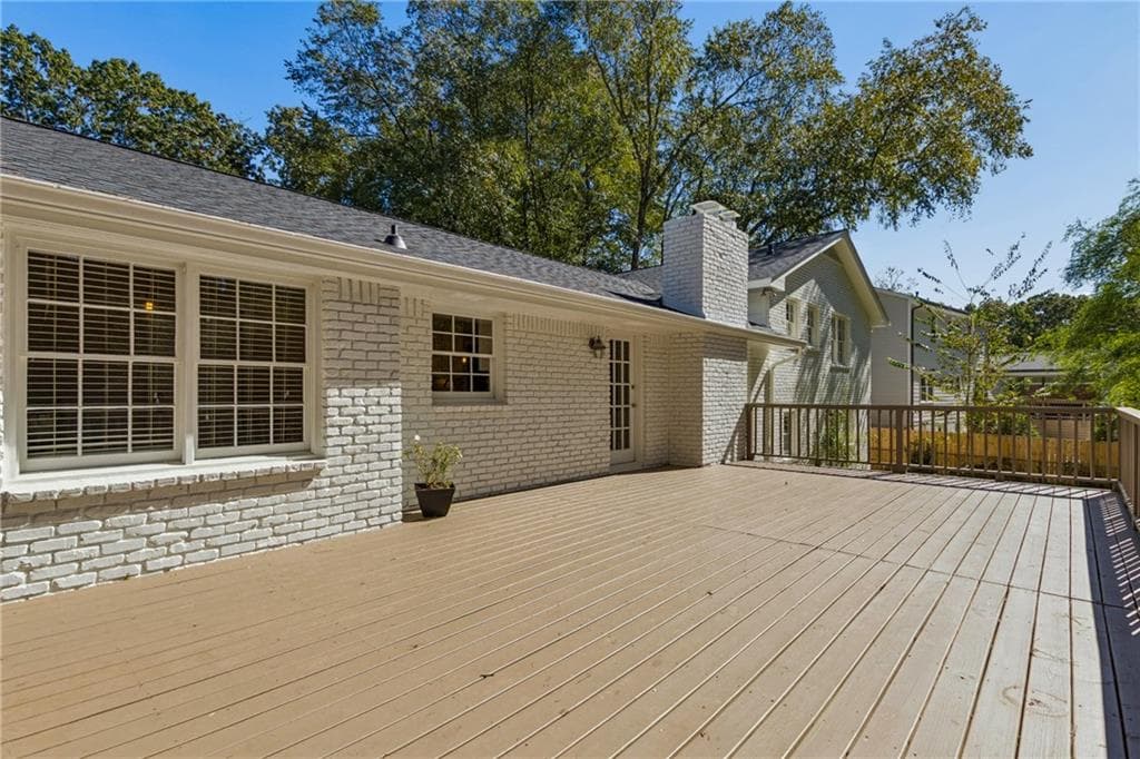 4 bedroom, 3 bathroom, 2,436 sq ft single family residence for sale at 1424 Cedarhurst Drive, Dunwoody, GA 30338 — photo 6