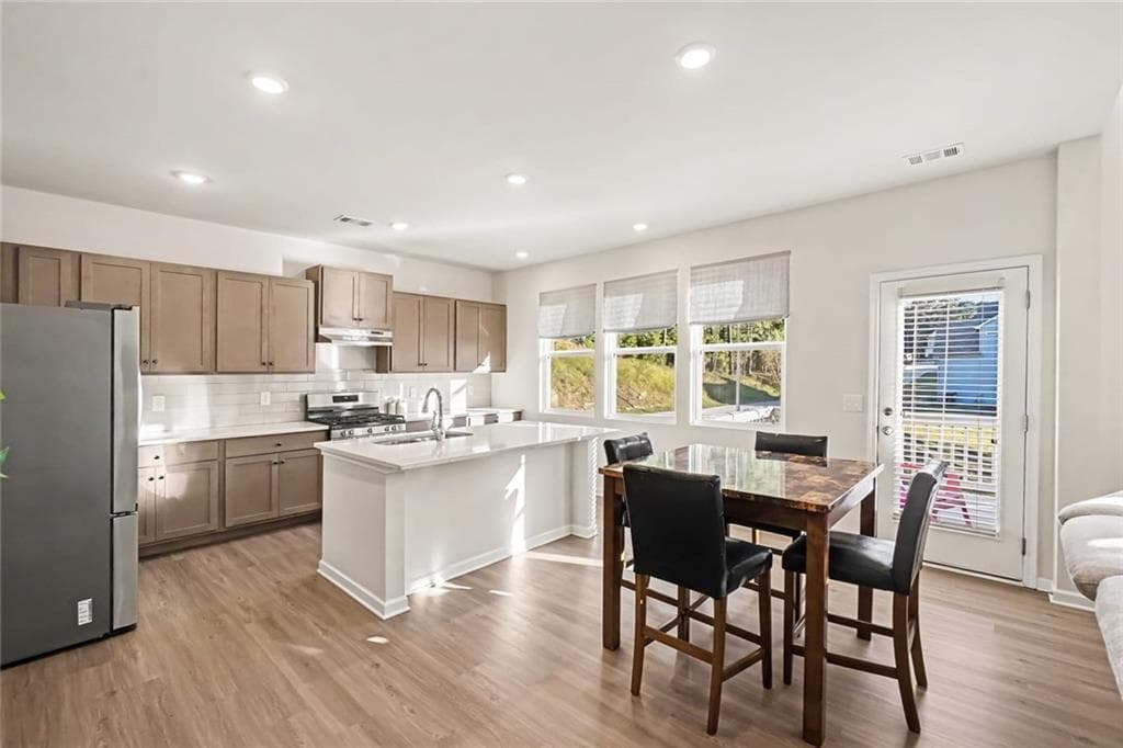5 bedroom, 3 bathroom, 2,989 sq ft single family residence for sale at 294 River Run Drive, Dallas, GA 30132 — photo 10