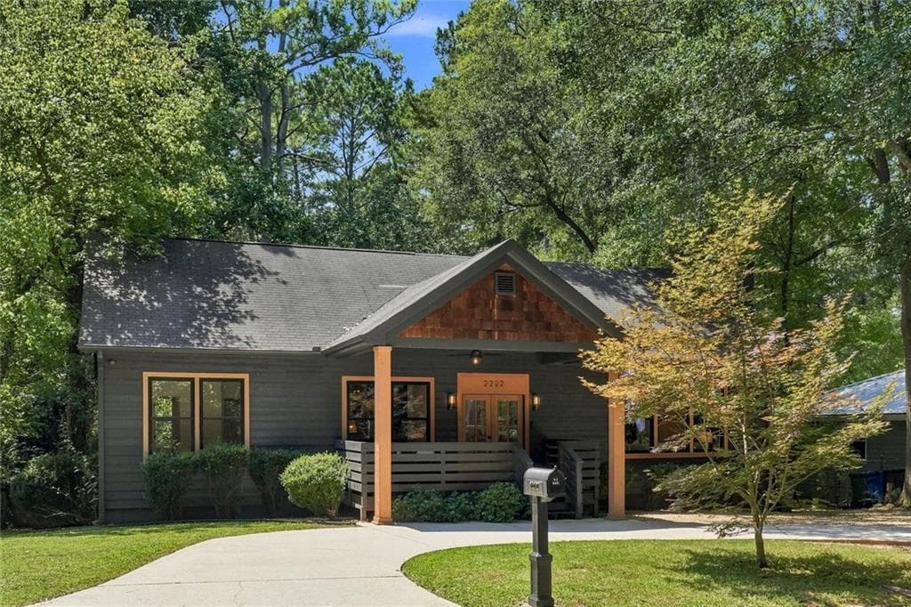 4 bedroom, 4 bathroom, 3,000 sq ft single family residence for rent at 2222 Spink Street, Atlanta, GA 30318 for $3,950 a month — photo 1 of 41