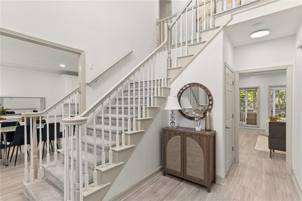 5 bedroom, 4 bathroom, 4,573 sq ft single family residence for sale at 1455 Richards Circle, Alpharetta, GA 30009 — photo 4