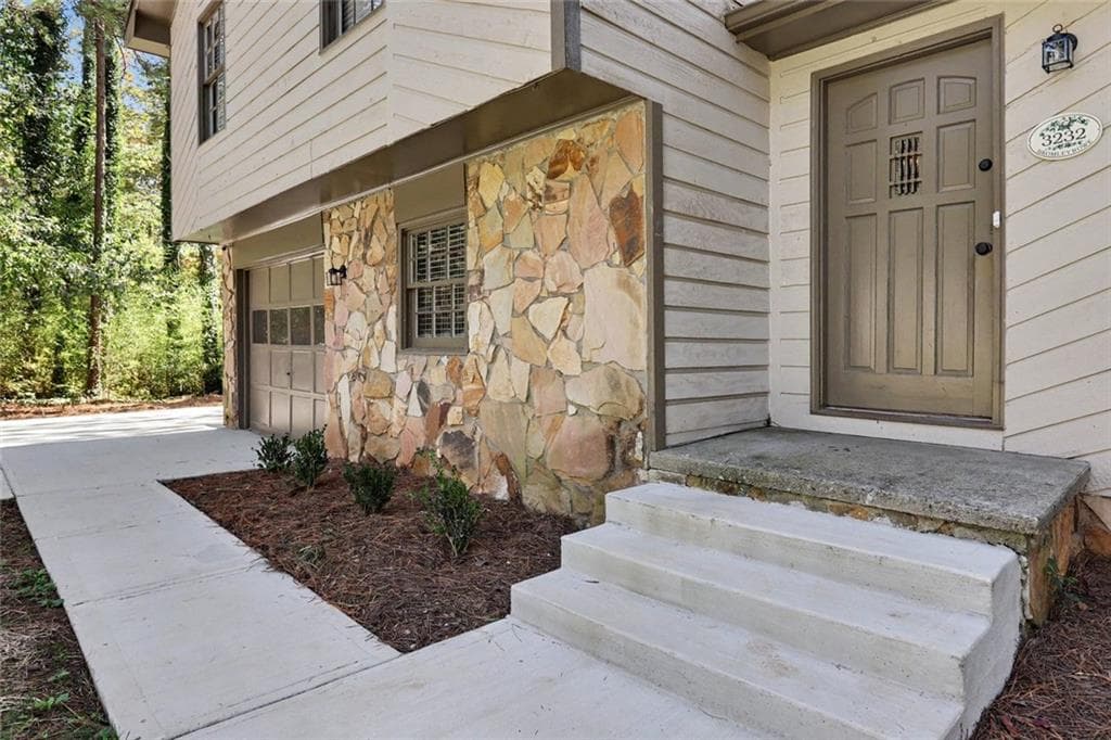 4 bedroom, 3 bathroom, 1,810 sq ft single family residence for rent at 3232 Bromley Rowe, Duluth, GA 30096 for $2,700 a month — photo 6