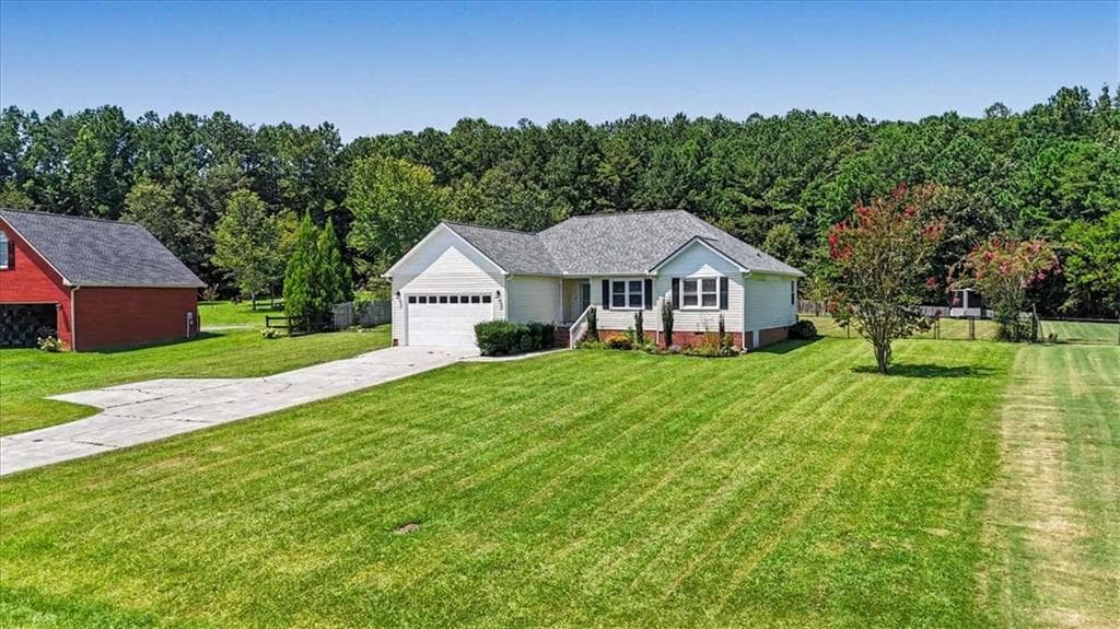 3 bedroom, 2 bathroom, 1,437 sq ft single family residence for sale at 65 Windmill Drive, Silver Creek, GA 30173 — photo 2
