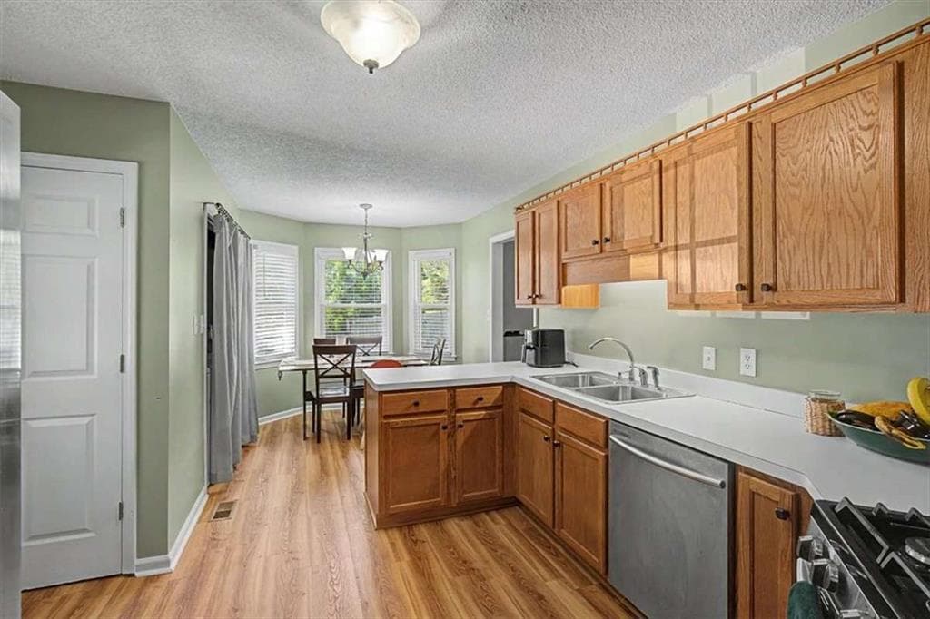 3 bedroom, 2 bathroom, 1,437 sq ft single family residence for sale at 65 Windmill Drive, Silver Creek, GA 30173 — photo 9