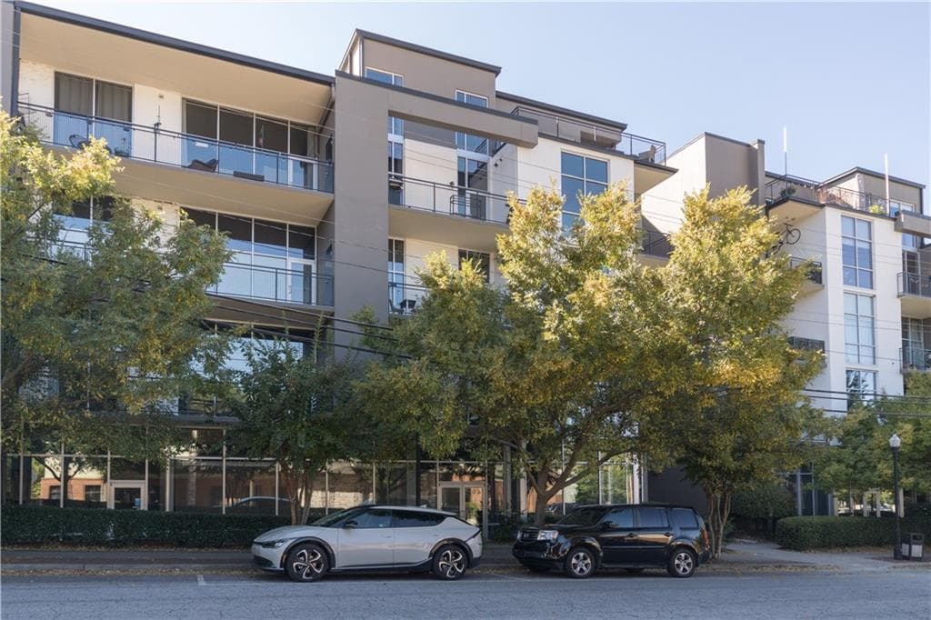 2 bedroom, 2 bathroom, 1,020 sq ft condominium for rent at 3400 Malone Drive 102, Chamblee, GA 30341 for $2,250 a month