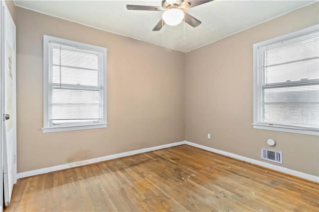 3 bedroom, 1 bathroom, 1,014 sq ft single family residence for sale at 913 Longleaf Drive, Forest Park, GA 30297 — photo 8