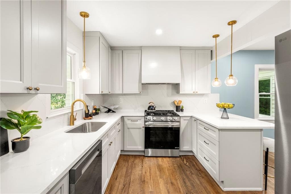 4 bedroom, 3 bathroom, 1,875 sq ft single family residence for sale at 65 Roseclair Drive, Atlanta, GA 30317 — photo 9