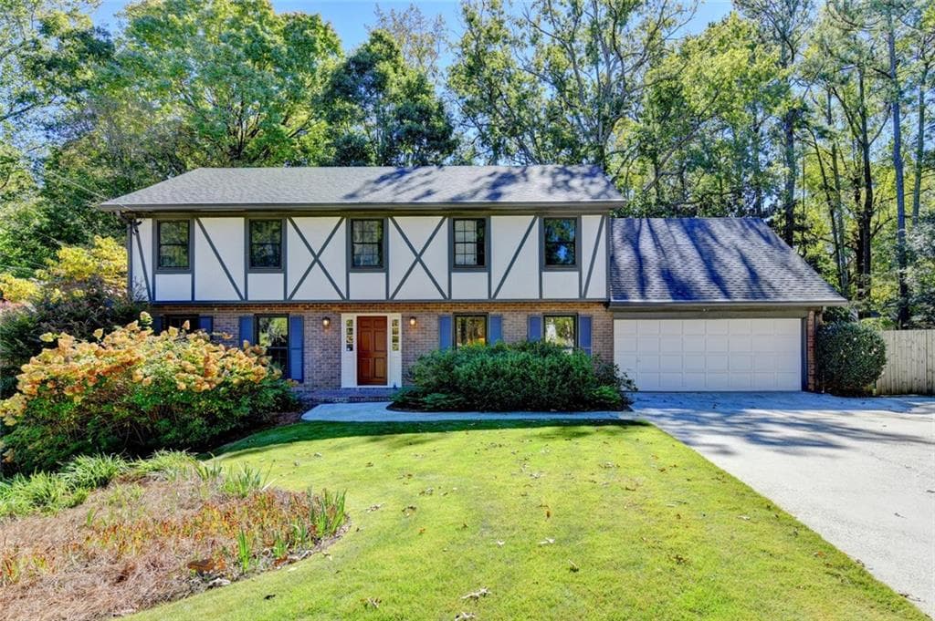 4 bedroom, 4 bathroom, 4,303 sq ft single family residence for sale at 4621 Buckline Circle, Atlanta, GA 30338 — photo 1 of 52
