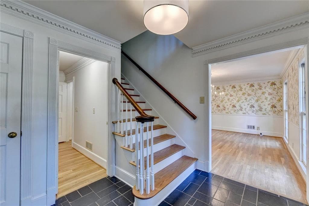 4 bedroom, 4 bathroom, 4,303 sq ft single family residence for sale at 4621 Buckline Circle, Atlanta, GA 30338 — photo 3