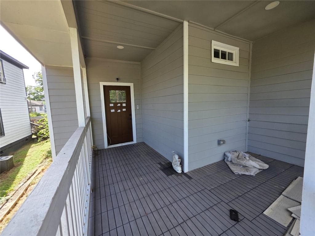4 bedroom, 2 bathroom, 1,529 sq ft single family residence for sale at 510 James P Brawley Drive, Atlanta, GA 30318 — photo 5