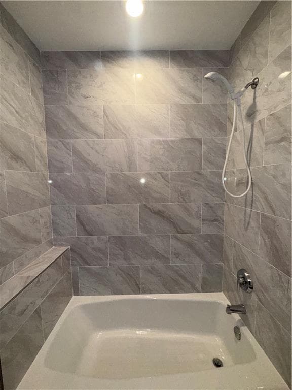 1 bedroom, 1 bathroom, 722 sq ft condominium for rent at 620 Glen Iris Drive 216, Atlanta, GA 30308 for $2,050 a month — photo 7
