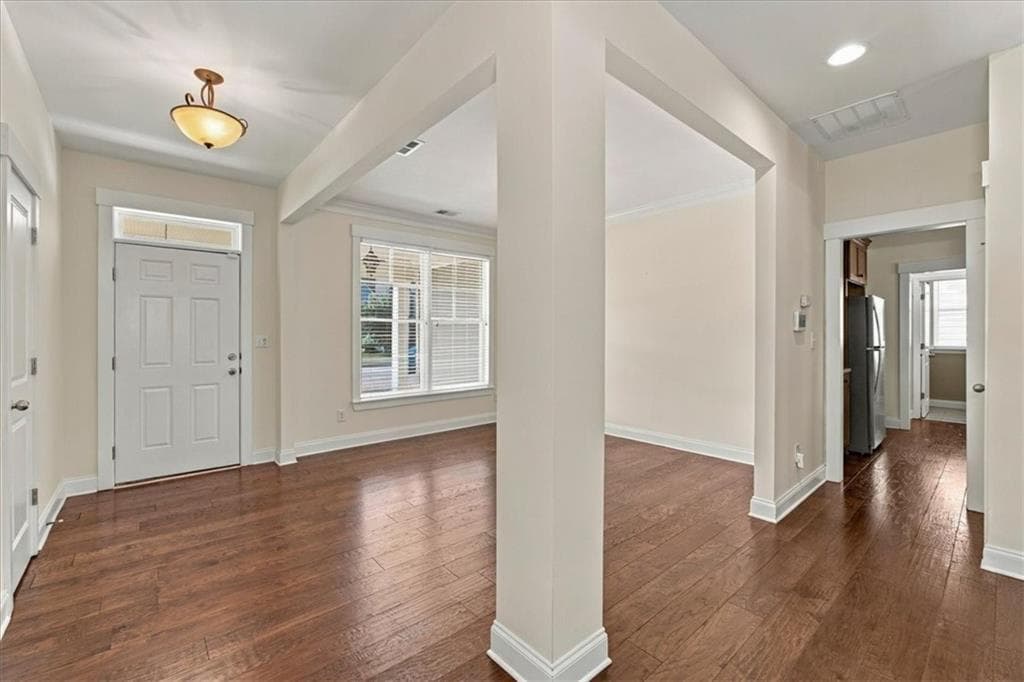 5 bedroom, 4 bathroom, 2,726 sq ft single family residence for sale at 63 Lake Haven Drive, Cartersville, GA 30120 — photo 4