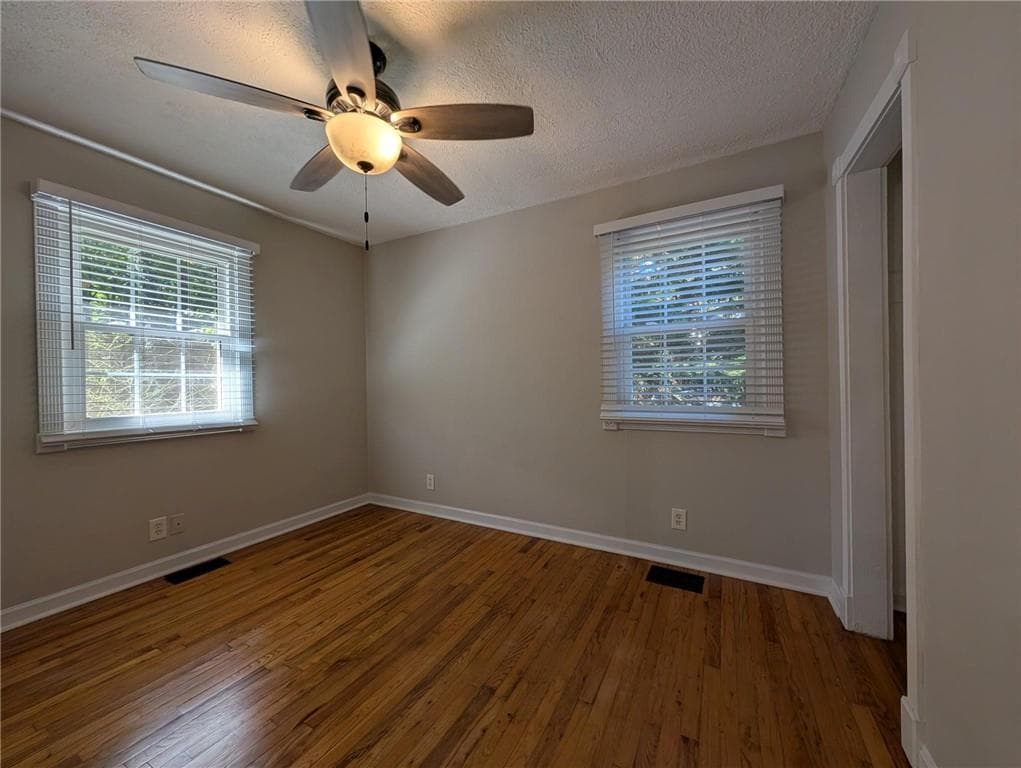 3 bedroom, 1 bathroom, 816 sq ft single family residence for sale at 2063 White Oak Circle, Kennesaw, GA 30144 — photo 9