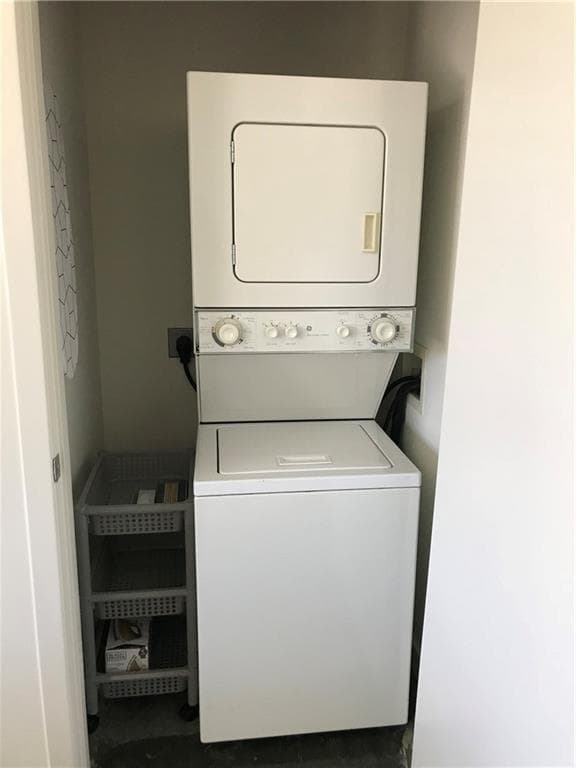 1 bedroom, 1 bathroom, 722 sq ft condominium for rent at 620 Glen Iris Drive 216, Atlanta, GA 30308 for $2,050 a month — photo 10