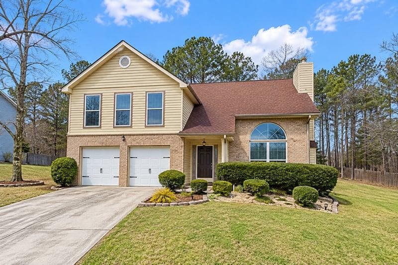 4 bedroom, 3 bathroom, 2,398 sq ft single family residence for sale at 2100 Green Tree Court, Lithonia, GA 30058