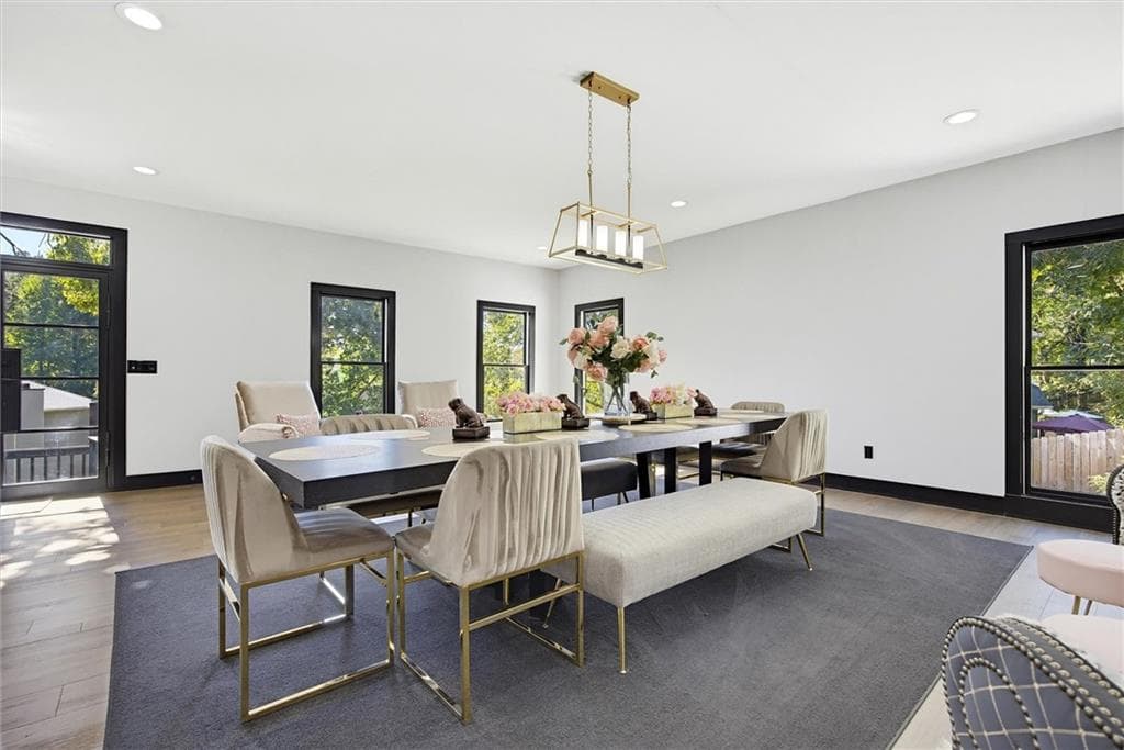 5 bedroom, 7 bathroom, 5,101 sq ft single family residence for sale at 1040 Laurel Valley Drive, Marietta, GA 30064 — photo 6