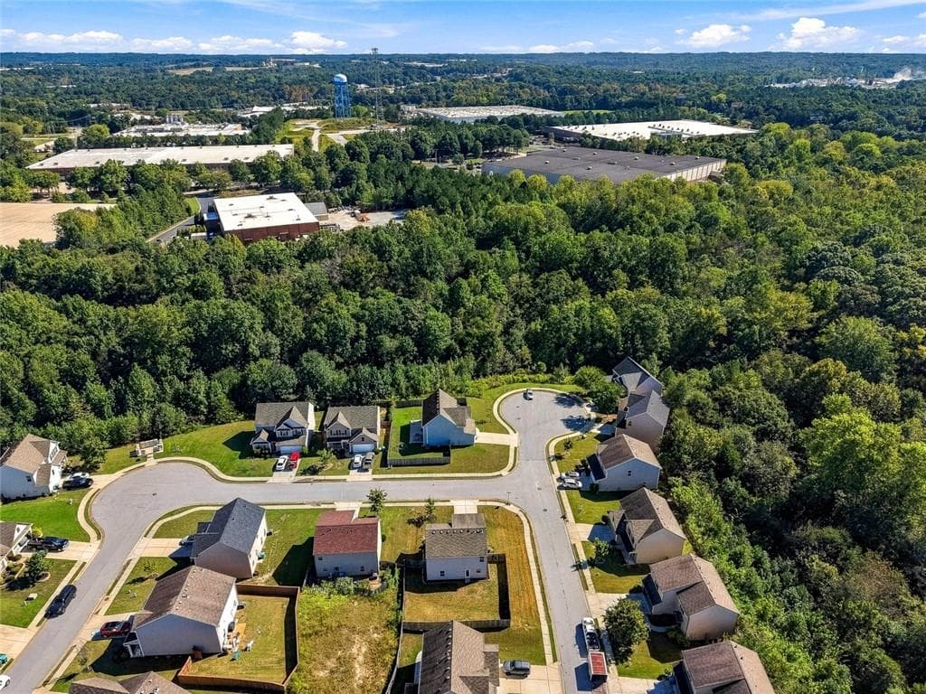 3 bedroom, 3 bathroom, 1,832 sq ft single family residence for sale at 1262 Walnut Creek Circle, Pendergrass, GA 30567 — photo 5