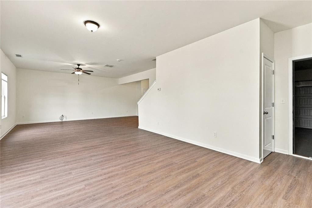 3 bedroom, 3 bathroom, 1,832 sq ft single family residence for sale at 1262 Walnut Creek Circle, Pendergrass, GA 30567 — photo 9