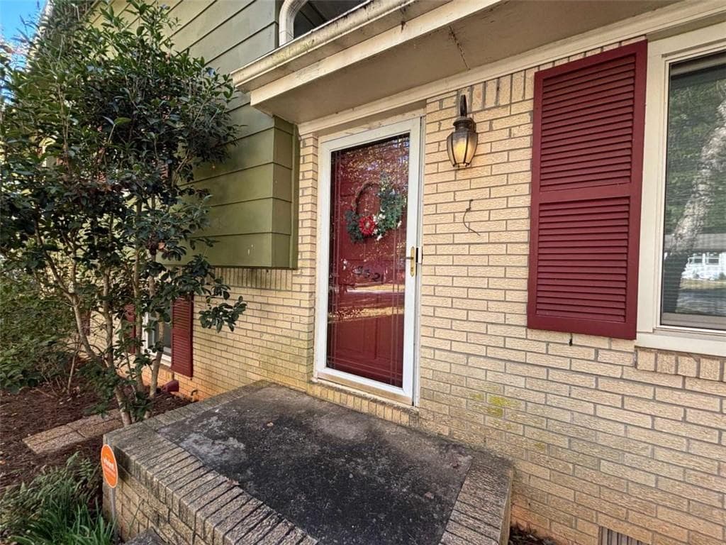 4 bedroom, 3 bathroom, 2,039 sq ft single family residence for sale at 8321 Magnolia Drive, Jonesboro, GA 30238 — photo 5