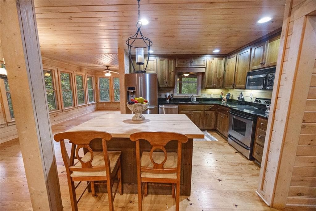 3 bedroom, 3 bathroom, 2,315 sq ft single family residence for sale at 85 Post Oak Lane, Jasper, GA 30143 — photo 5